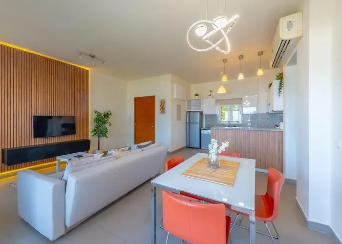 Gouna Retreat 2br Waterside Hot Tub & Pool Hurghada