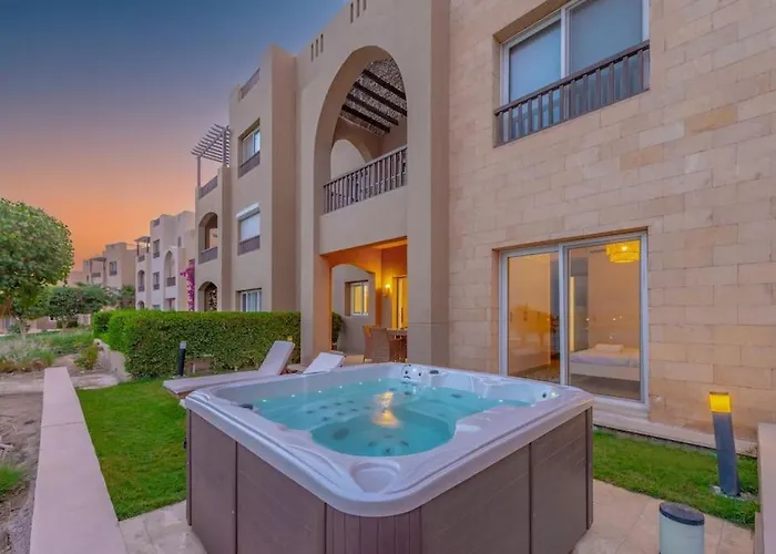 Gouna Retreat 2br Waterside Hot Tub & Pool Hurghada